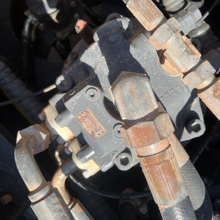 徐工XE490DK履带式挖掘机