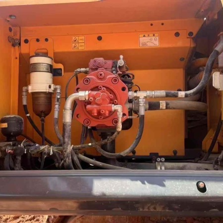 现代R375LC-7履带式挖掘机