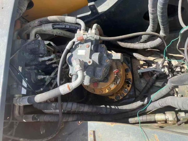 現(xiàn)代R375LC-7履帶式挖掘機(jī)