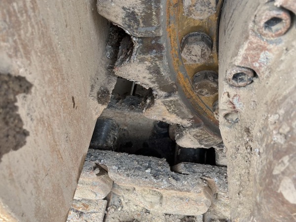 三一重工SY950H履帶式挖掘機(jī)