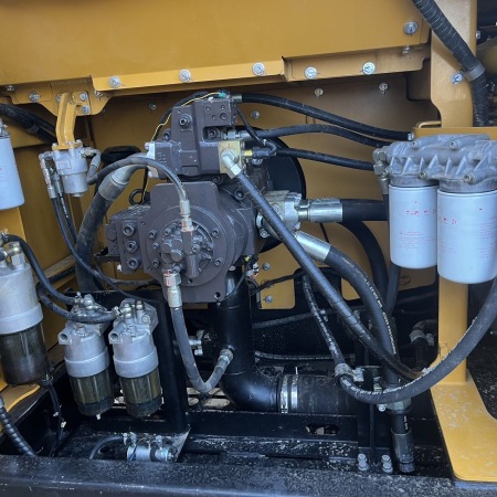 三一重工SY950H履带式挖掘机