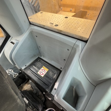 三一重工SY950H履带式挖掘机