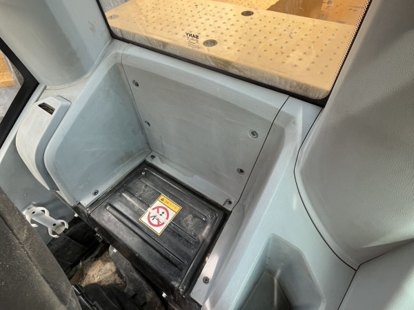 三一重工SY950H履帶式挖掘機(jī)