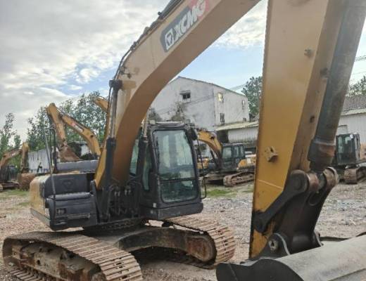 徐工XE215DA履带式挖掘机