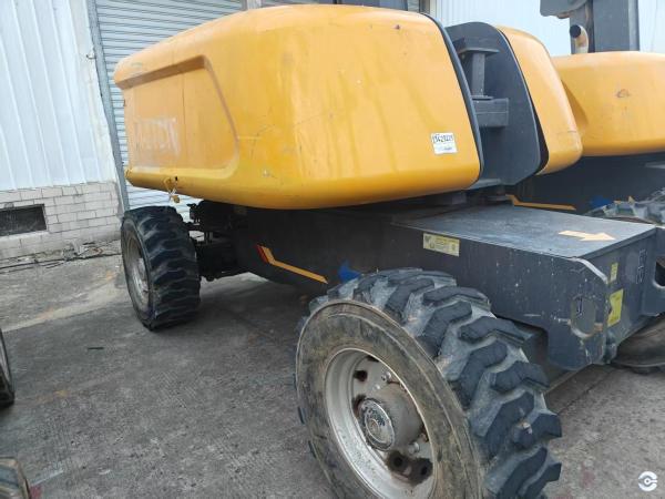 徐工GTBZ26S直臂式高空作業(yè)車