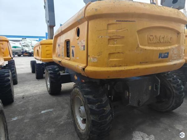 徐工GTBZ26S直臂式高空作業(yè)車