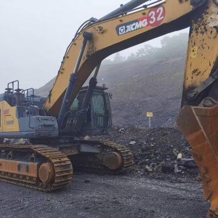 徐工XE690DK履带式挖掘机