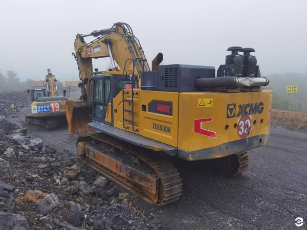 徐工XE690DK履帶式挖掘機(jī)