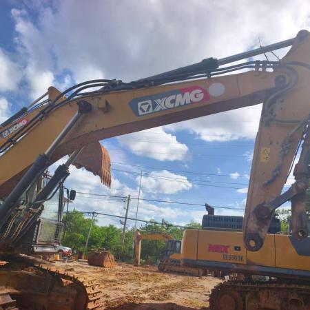 徐工XE490DK履带式挖掘机