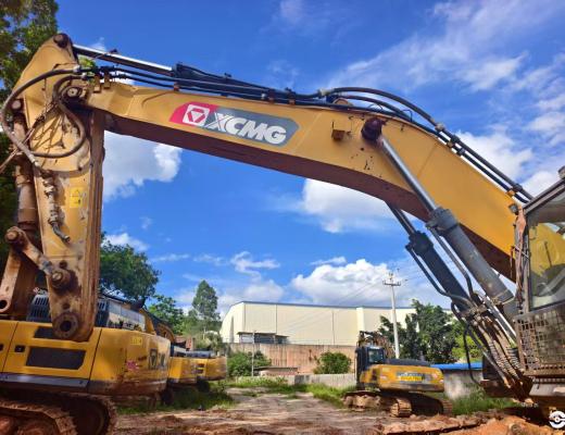 徐工XE490DK履带式挖掘机