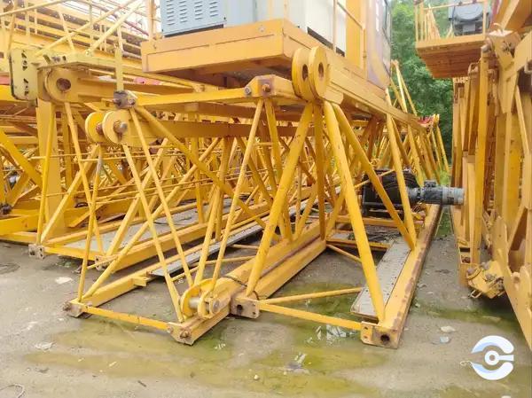 徐工XGT7022-12S塔式起重机