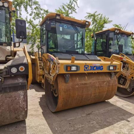 徐工XS133单钢轮压路机