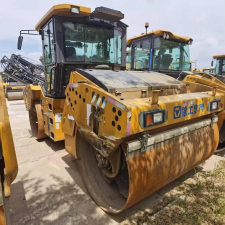 徐工XS133单钢轮压路机