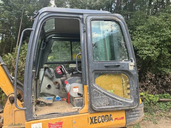 徐工XE60DA履帶式挖掘機(jī)