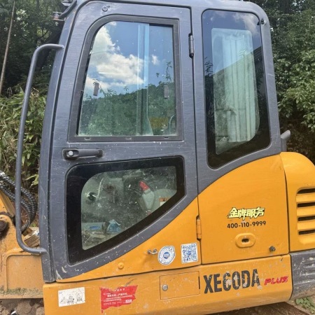 徐工XE60DA履带式挖掘机