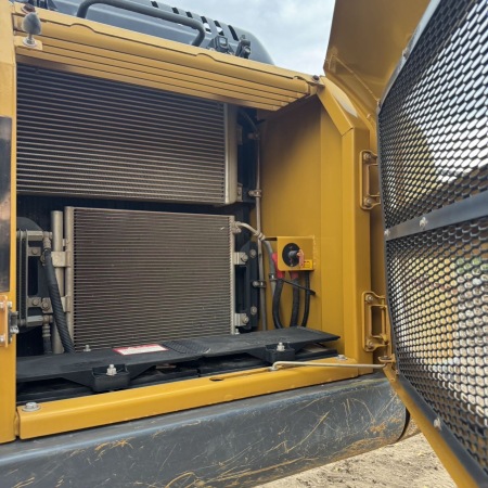 徐工XE200DA履带式挖掘机