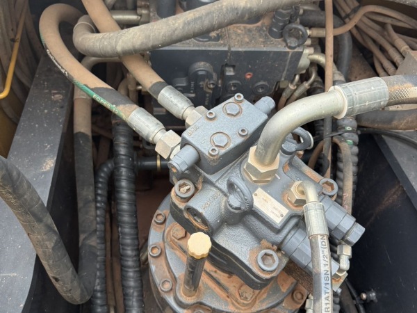 徐工XE200DA履帶式挖掘機(jī)