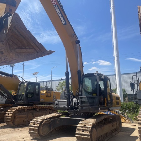 徐工XE380DK履带式挖掘机