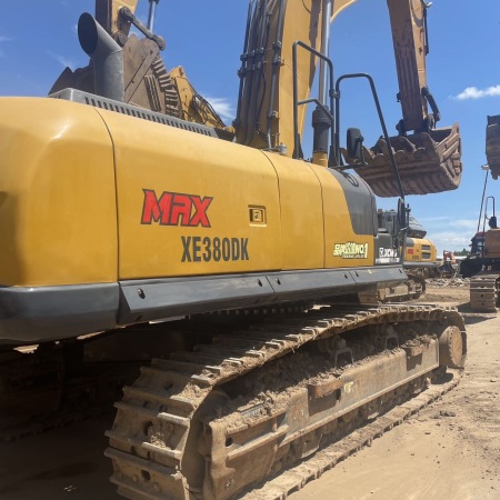 徐工XE380DK履带式挖掘机