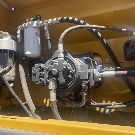 徐工XE380DK履带式挖掘机