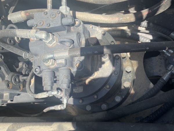 徐工XE380DK履帶式挖掘機