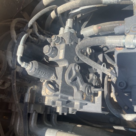 徐工XE380DK履带式挖掘机