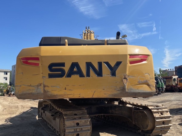 三一重工SY375H履帶式挖掘機(jī)