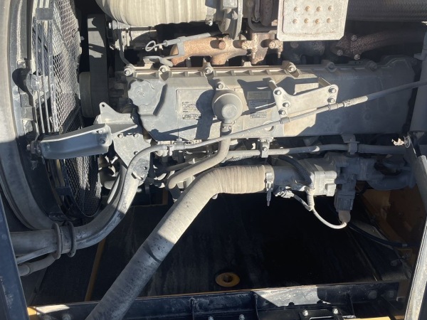 三一重工SY375H履帶式挖掘機(jī)