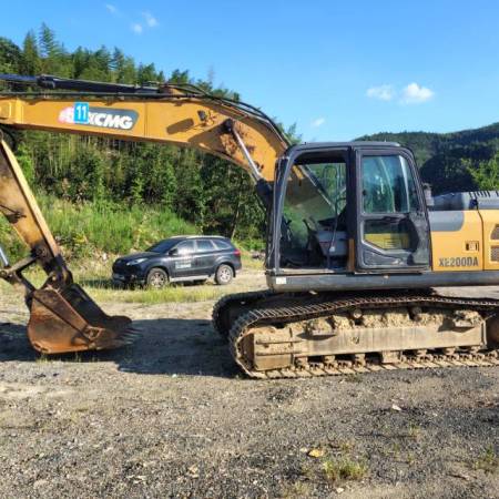 徐工XE200DA履带式挖掘机