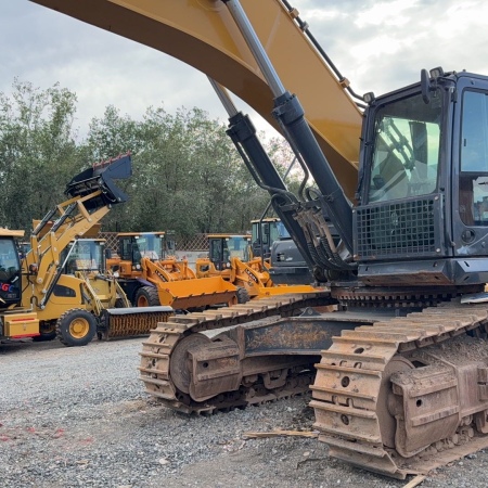 徐工XE490DK履带式挖掘机