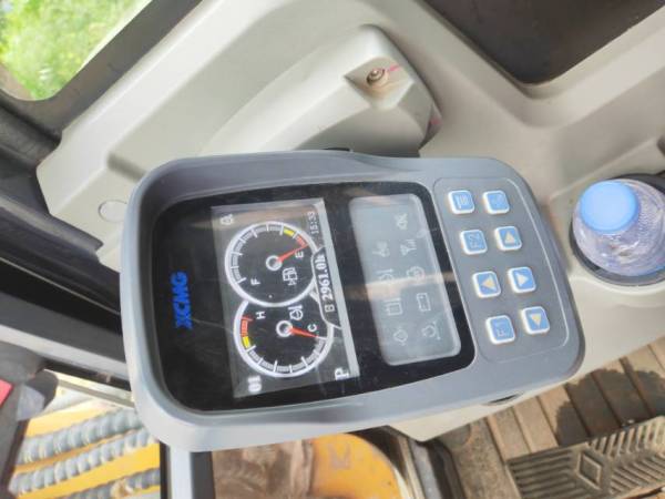 徐工XE60DA履帶式挖掘機(jī)