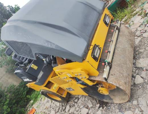 徐工XMR403VT双钢轮压路机