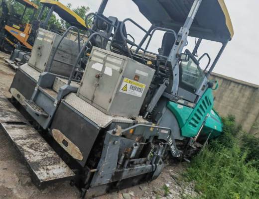 福格勒S1880-3L摊铺机