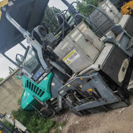 福格勒S1880-3L摊铺机