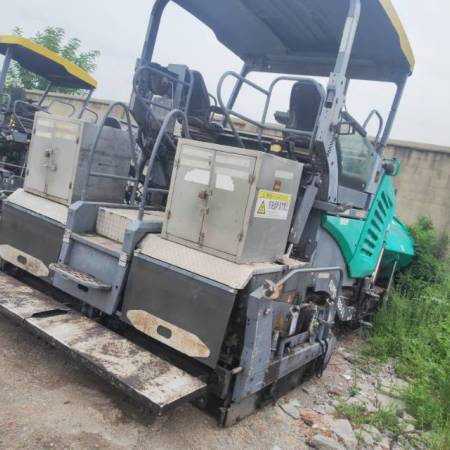 福格勒S1880-3L摊铺机