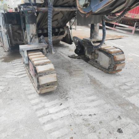 维特根W2000铣刨机