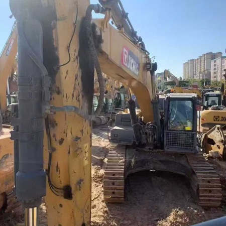 徐工XE490DK履带式挖掘机