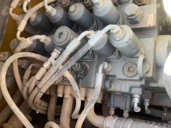 徐工XE490DK履帶式挖掘機