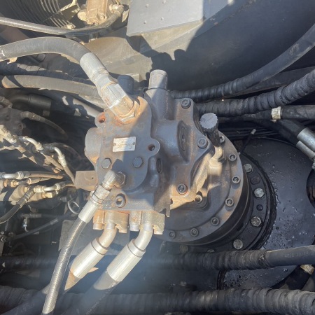 斗山DX380LC-9C履带式挖掘机