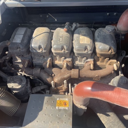 斗山DX380LC-9C履带式挖掘机