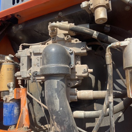 斗山DX380LC-9C履带式挖掘机