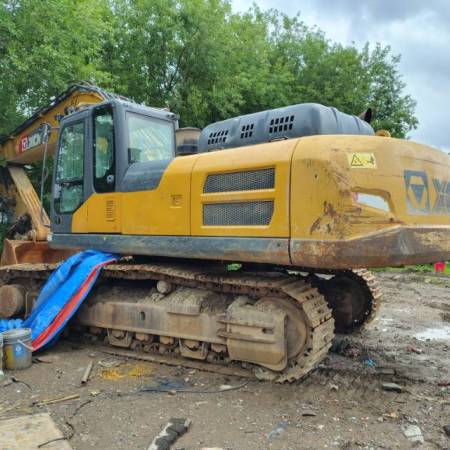 徐工XE370DK履带式挖掘机