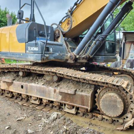 徐工XE370DK履带式挖掘机