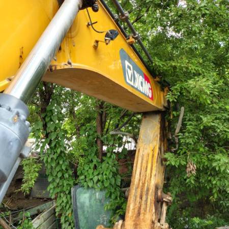 徐工XE370DK履带式挖掘机