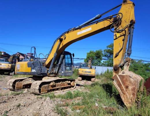 徐工XE200DA履带式挖掘机