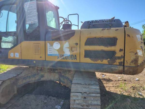 徐工XE200DA履帶式挖掘機