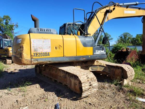 徐工XE200DA履帶式挖掘機