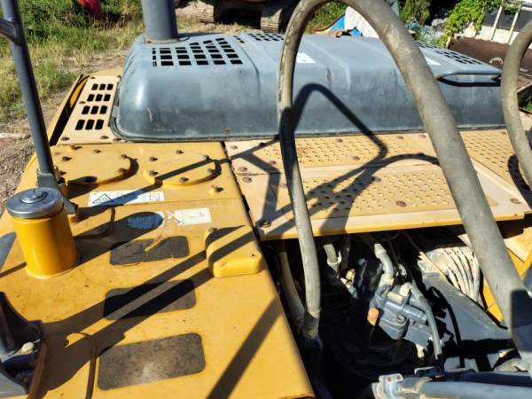 徐工XE200DA履帶式挖掘機