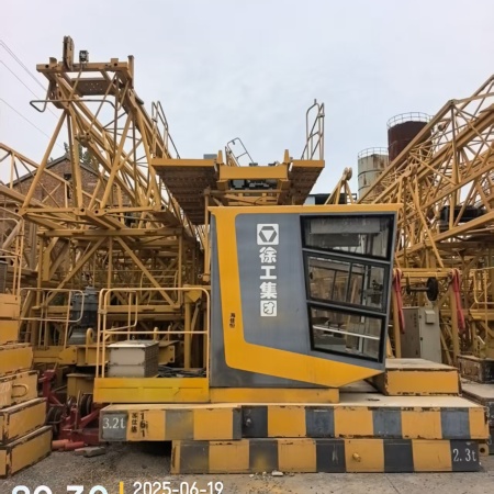 徐工XGT6015A-8S塔式起重机