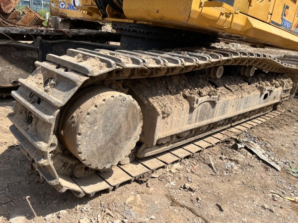 柳工CLG952E履帶式挖掘機(jī)